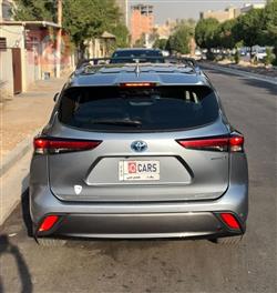 تۆیۆتا هایلاندەر